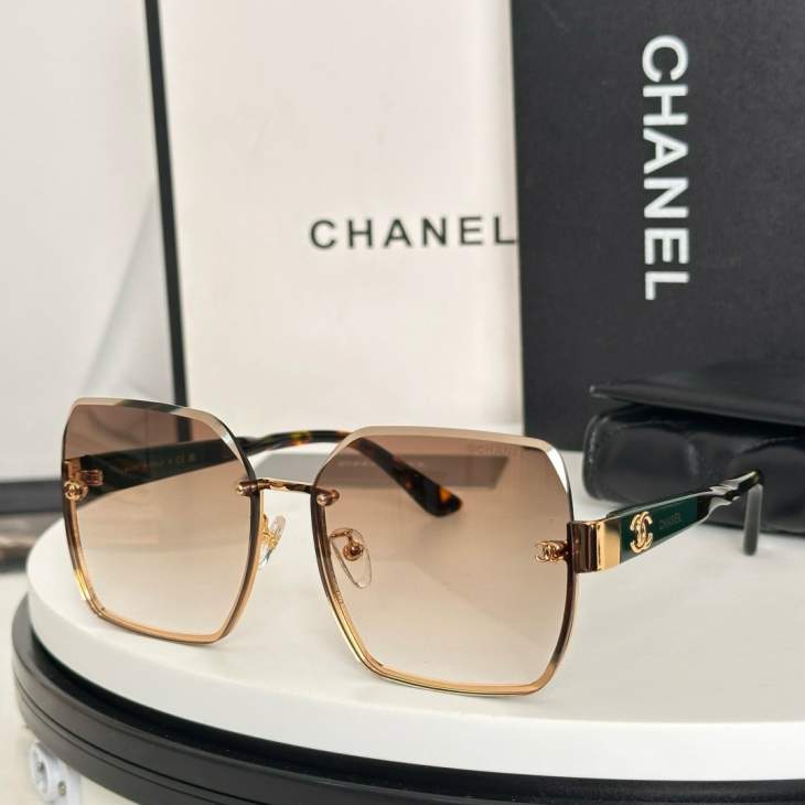 Picture of Chanel Sunglasses _SKUfw77619360fw